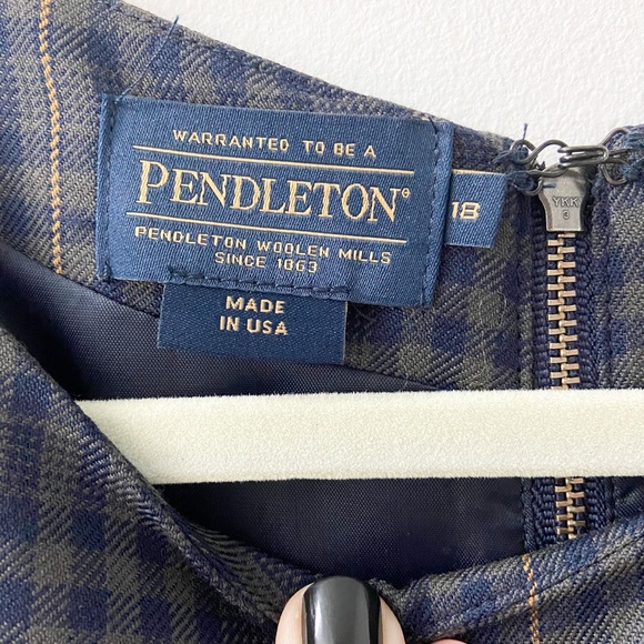 Pendleton vintage 100% wool tartan print dress, shift dress, navy blue tartan - Picture 7 of 10